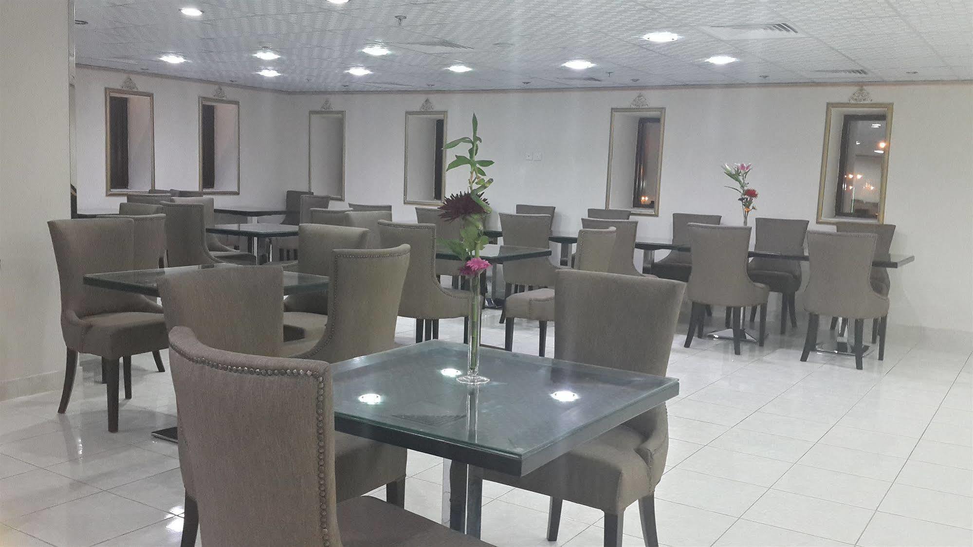 Platinum Abraj Al Ehsan Hotel Mecca Bagian luar foto